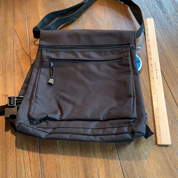 GNBI Fold Over Travel / Gym Bag - Picture 6 of 7